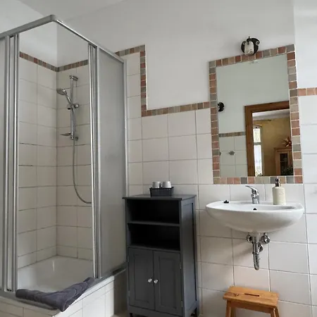 Апартаменты Pfaffenstein In Der Alten Foersterei Зебниц